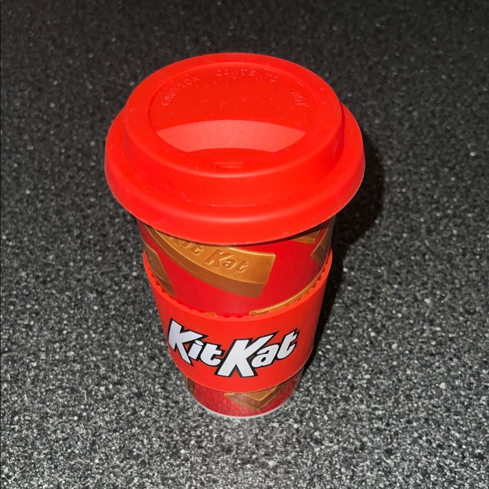 KitKat Ceramic Travel Mug with Silicone Lid